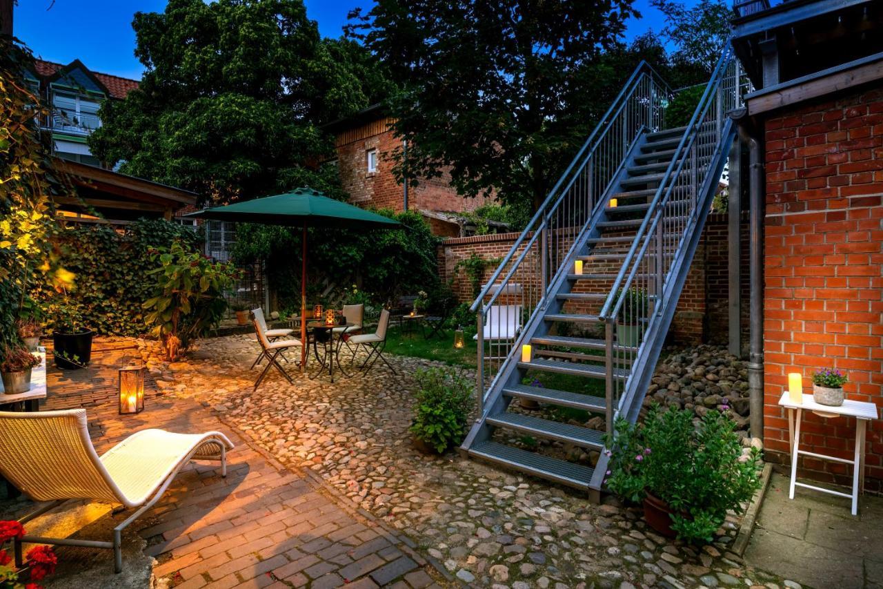 Johannis Suite - Schrangen-Suites-1389 Luneburg Exterior photo